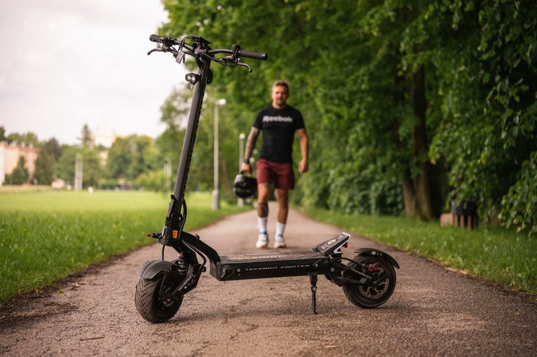 Teverun Fighter Eleven+ (11+) – 85 km/h, 60V 35Ah Samsung, 4900W, 200km